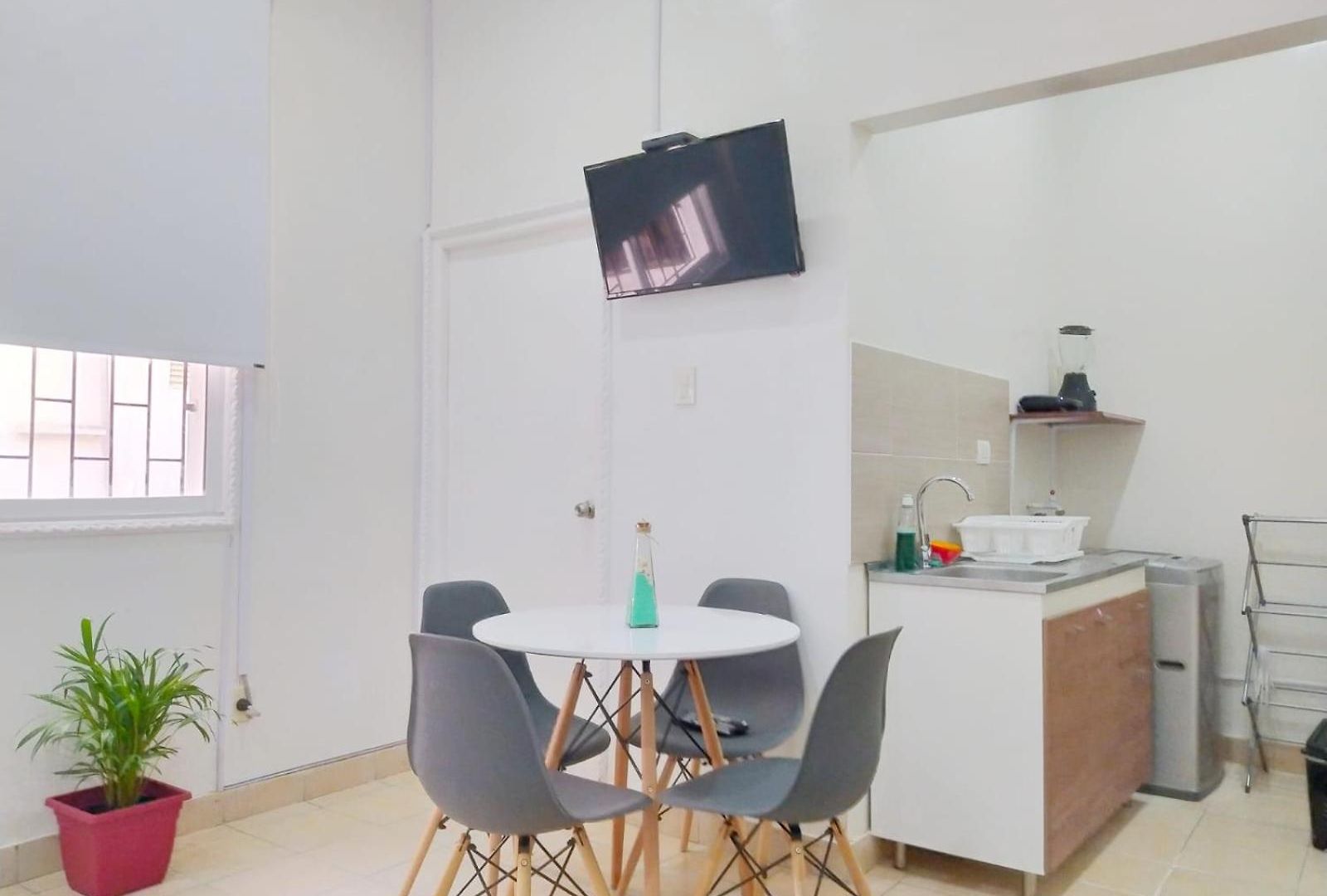 Apartamento En Ciudad Amurallada Centro Historico 3 Piso *